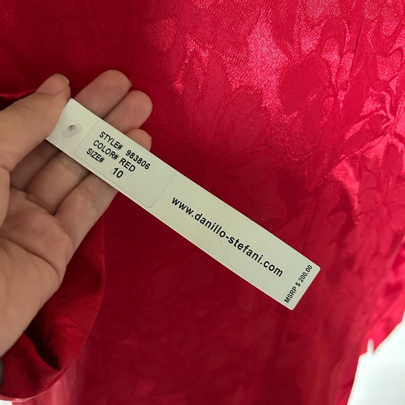 Danillo - Picture 4 of 6